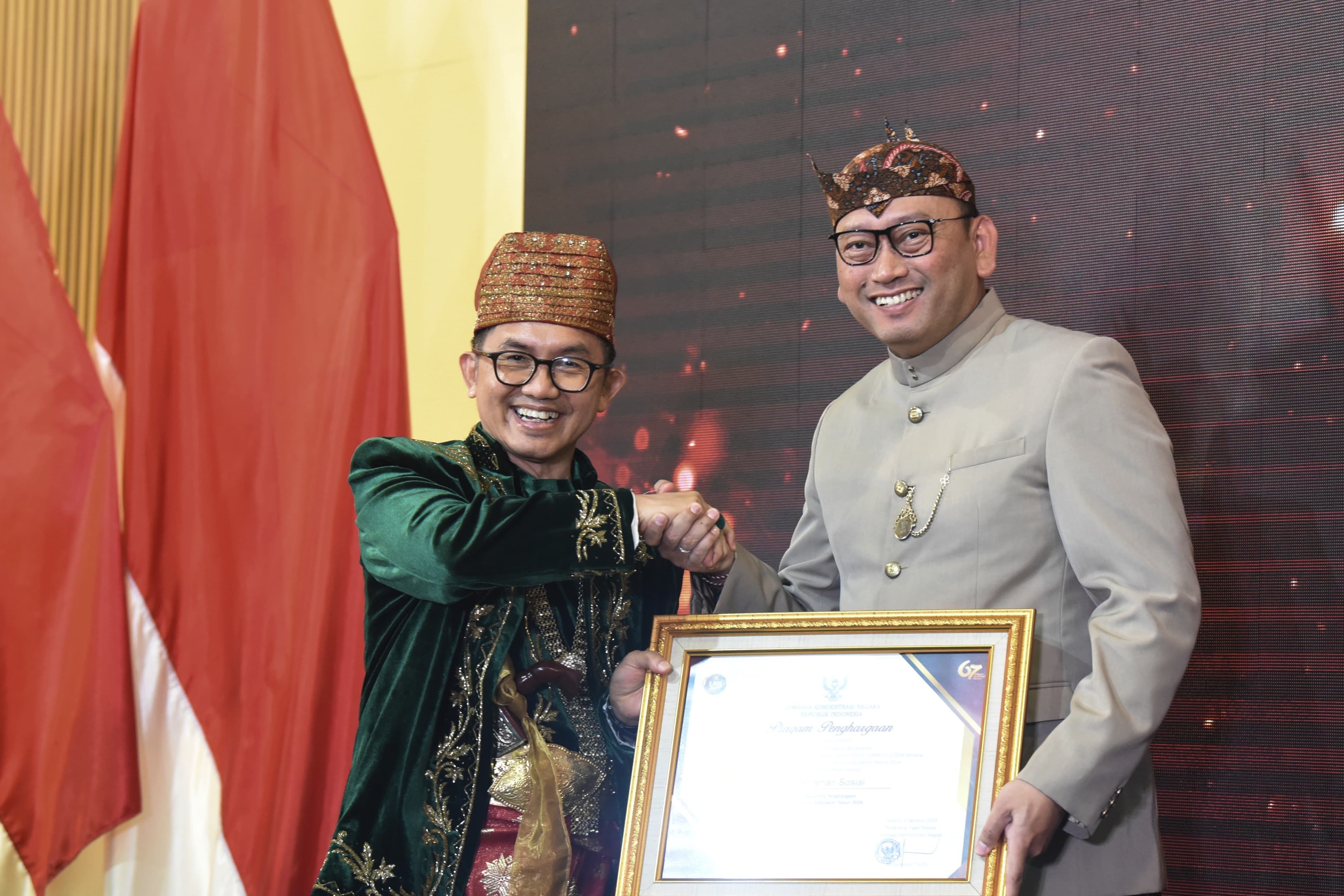 The MoSA Receives Makarti Bhakti Nagari Award