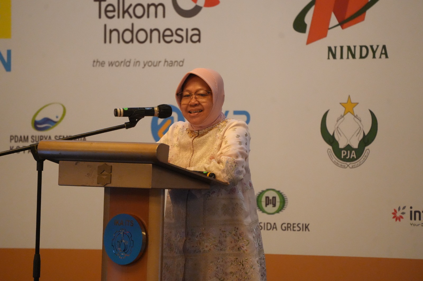 Minister of Social Affairs Risma at the 2024 ITS IX IKA Congress