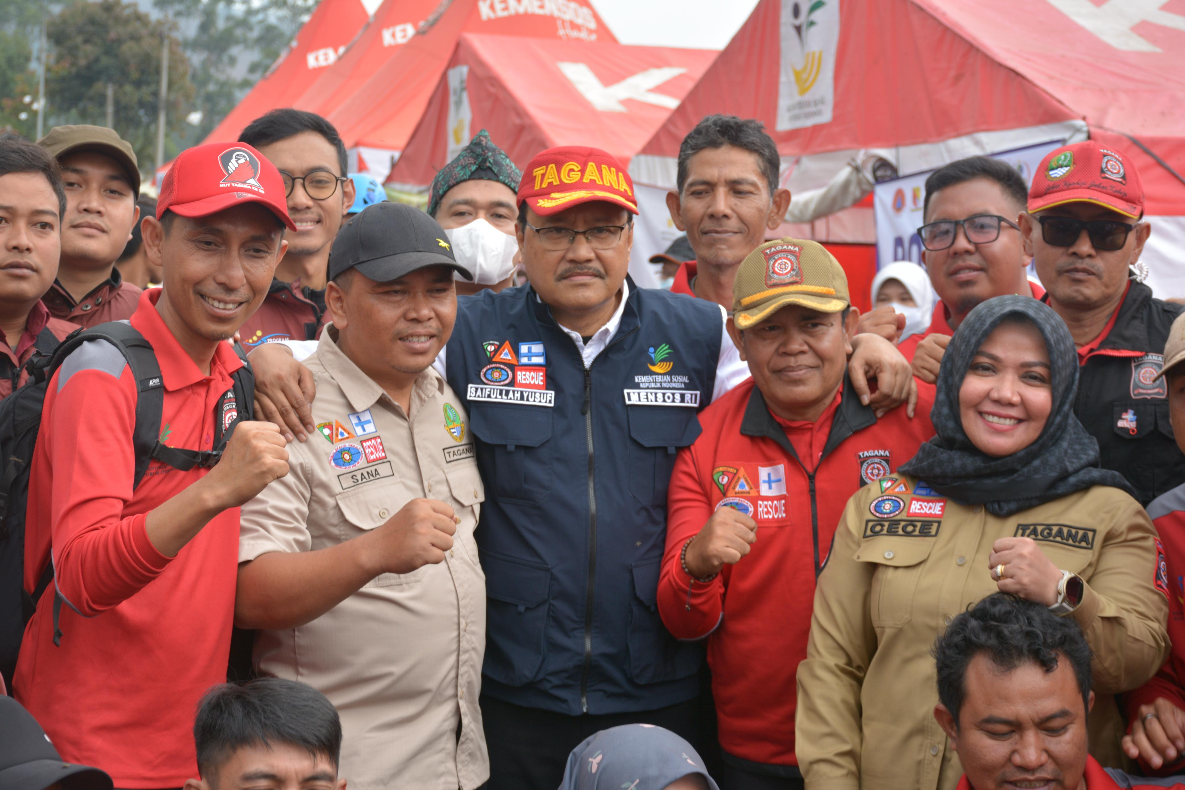 Menteri Sosial Saifullah Yusuf: Penanganan Gempa di Kabupaten Bandung Barat Berjalan Kolaboratif dan Efektif