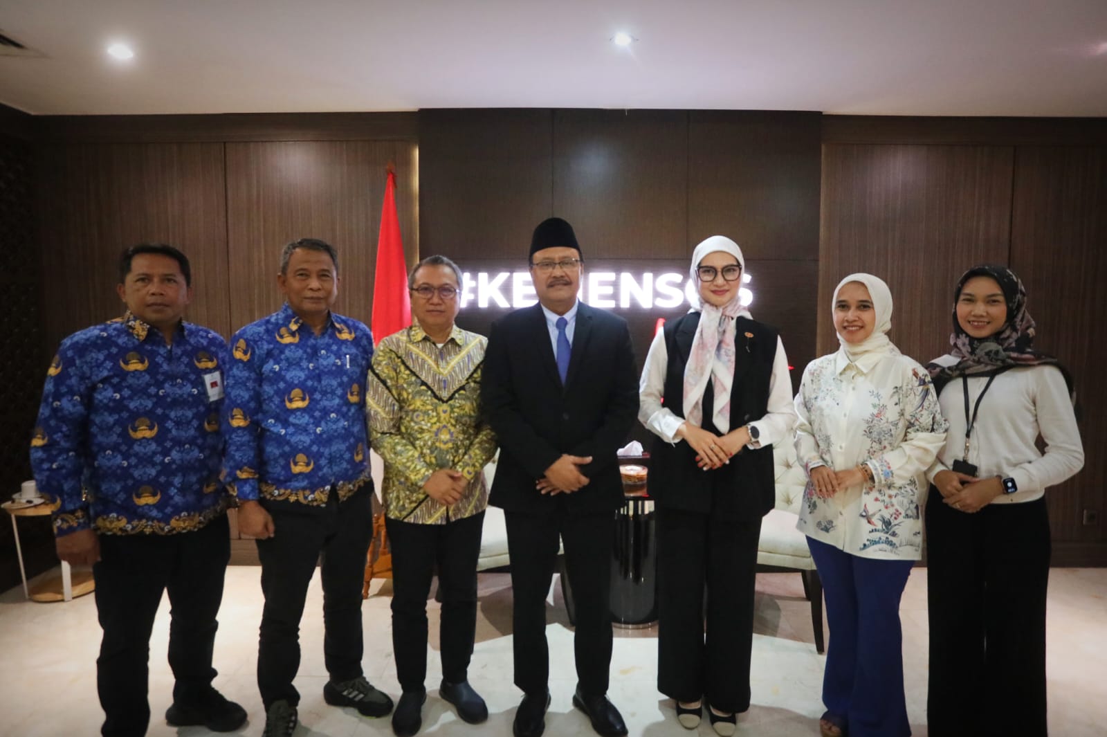 Minister of Social Affairs and Presidential Special Staff Discuss Efforts to Make Indonesia Disability-Friendly