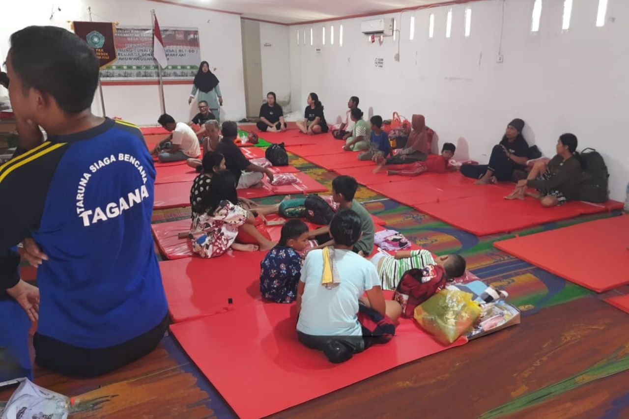 Ministry of Social Affairs Expands Aid Distribution Reach for Flood-affected Residents in Sanggau