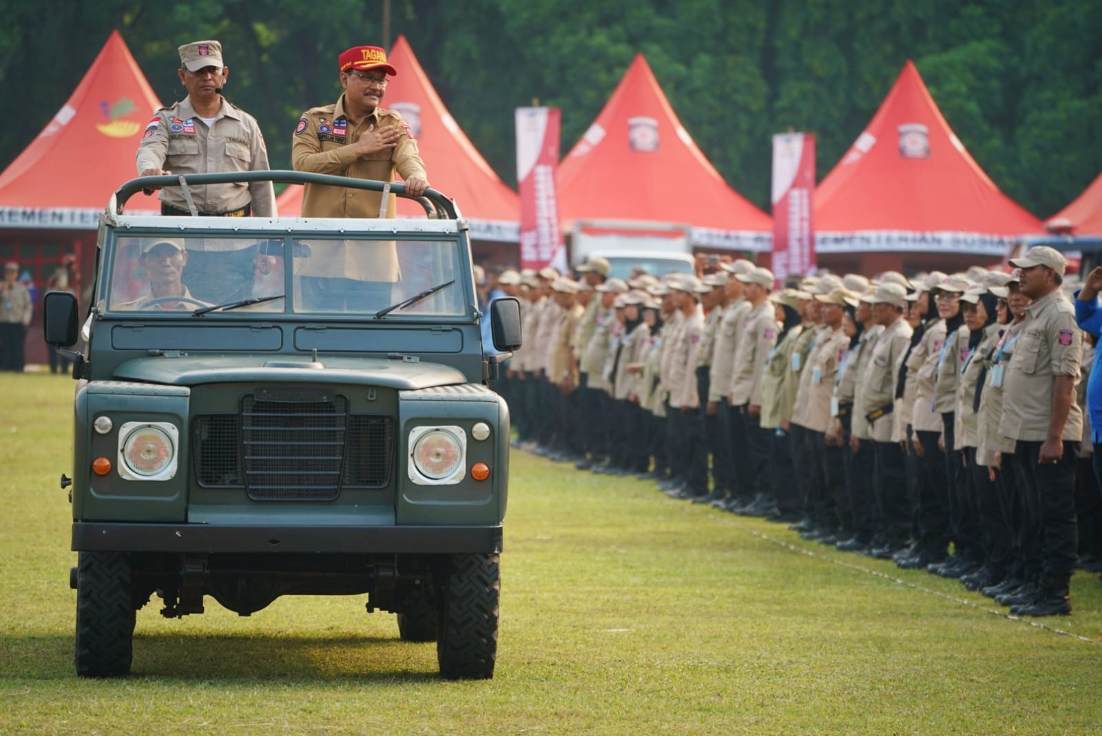 Minister of Social Affairs in Tagana Readiness Ceremony Call in Cibubur