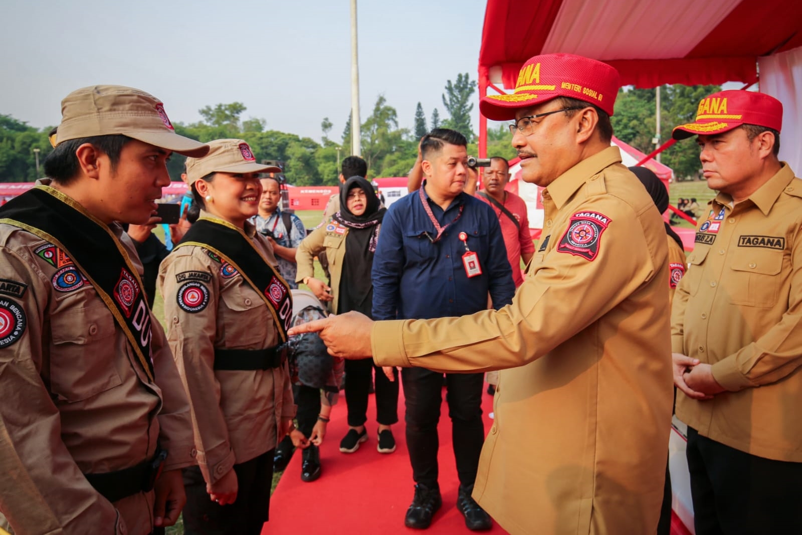 Gus Ipul Bakar Semangat Ribuan Tagana