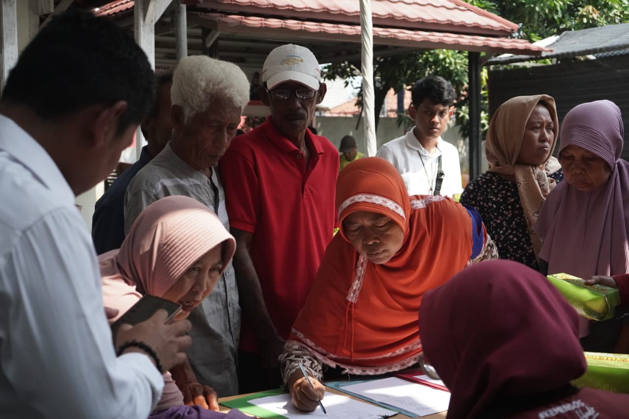 Ministry of Social Affairs Develops Vulnerable Residential Village Model in Indramayu