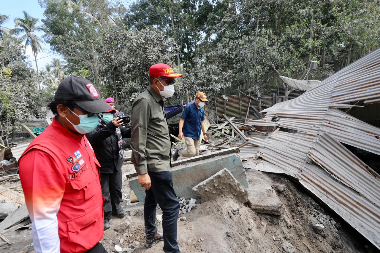 Twelve Hours to Break Through to the Evacuee Location of Mount Lewotobi Eruption