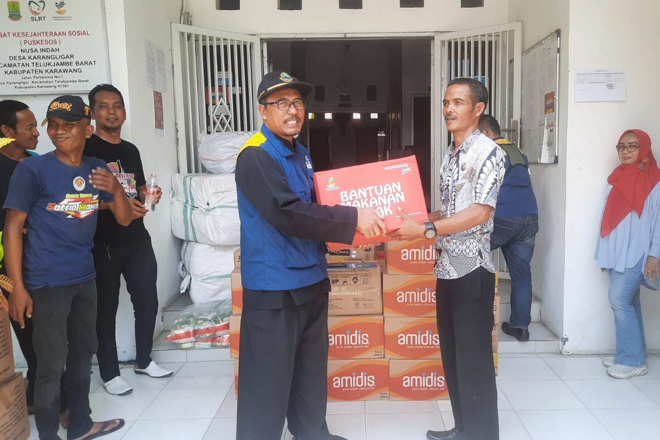 Floods Hit Karawang Regency, Ministry of Social Affairs Helps Evacuate Residents and Provide Assistance