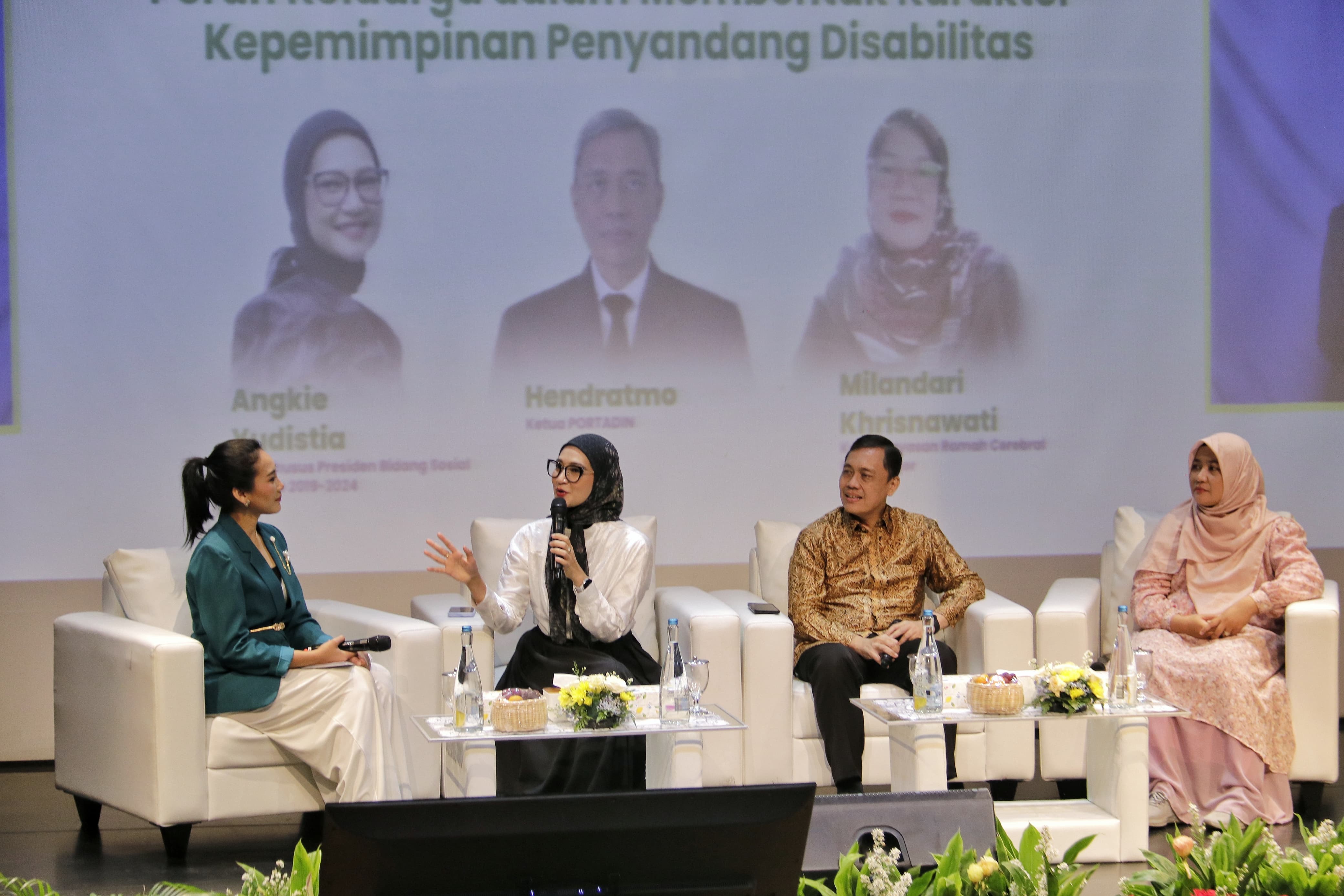 The Inspiring Story of Angkie Yudistia