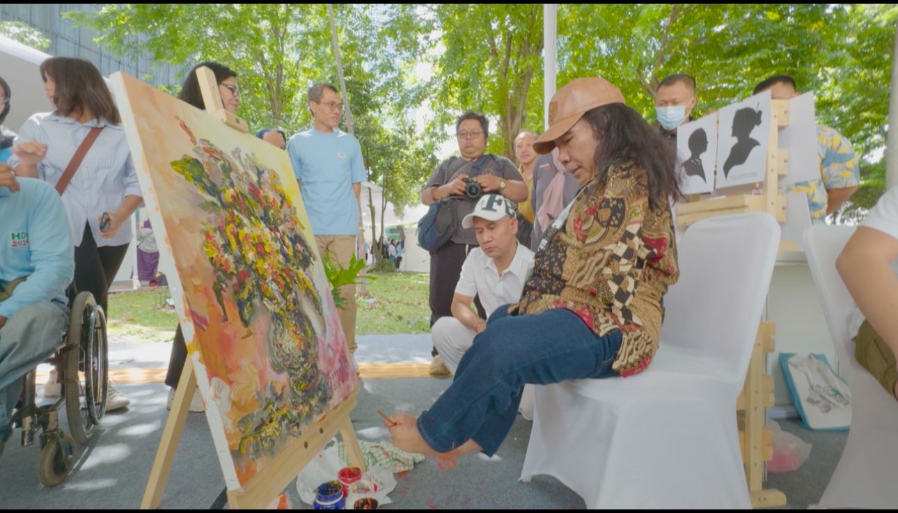 MoSA Mourns the Passing of IDPD Participant and Painter, Sadikin