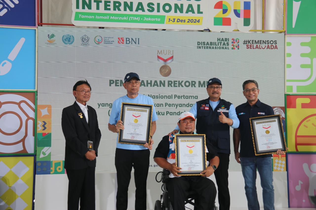 Peringatan Hari Disabilitas Internasional 2024: Kementerian Sosial Gelar Acara Meriah di Taman Ismail Marzuki