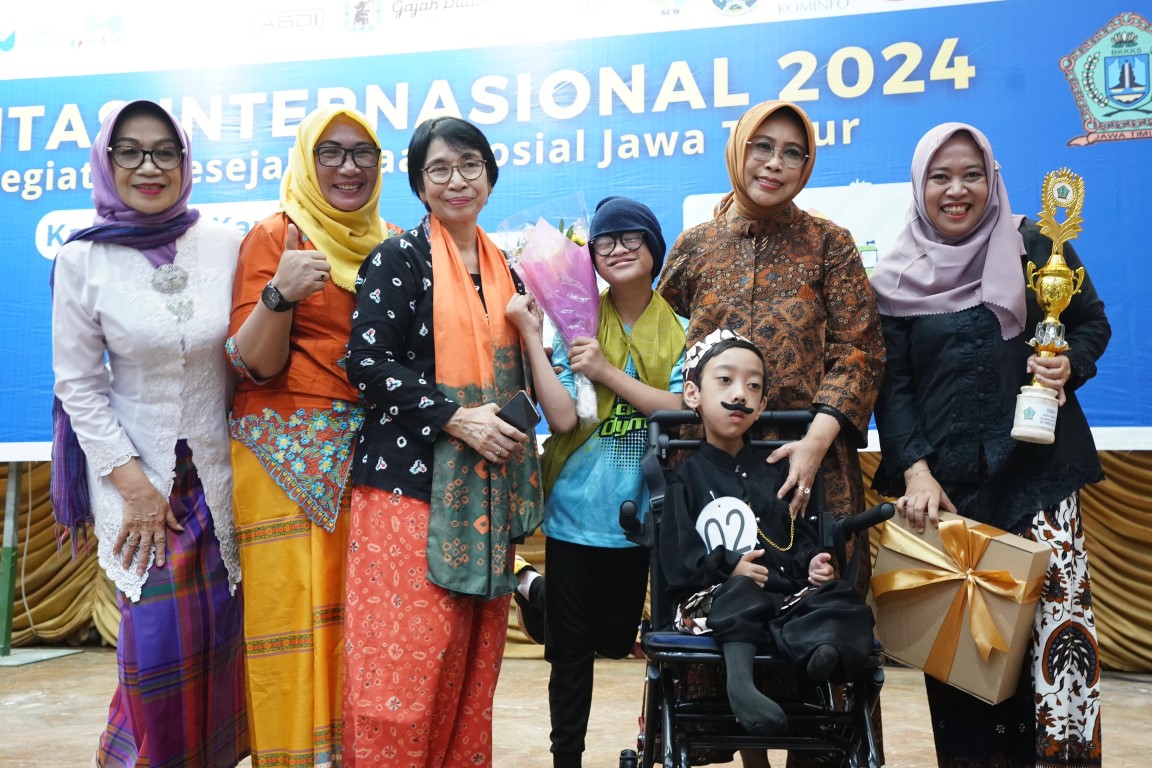 Hadiri HDI di Jatim, Penasihat DWP Kemensos Dukung Inklusi dan Kemandirian Penyandang Disabilitas