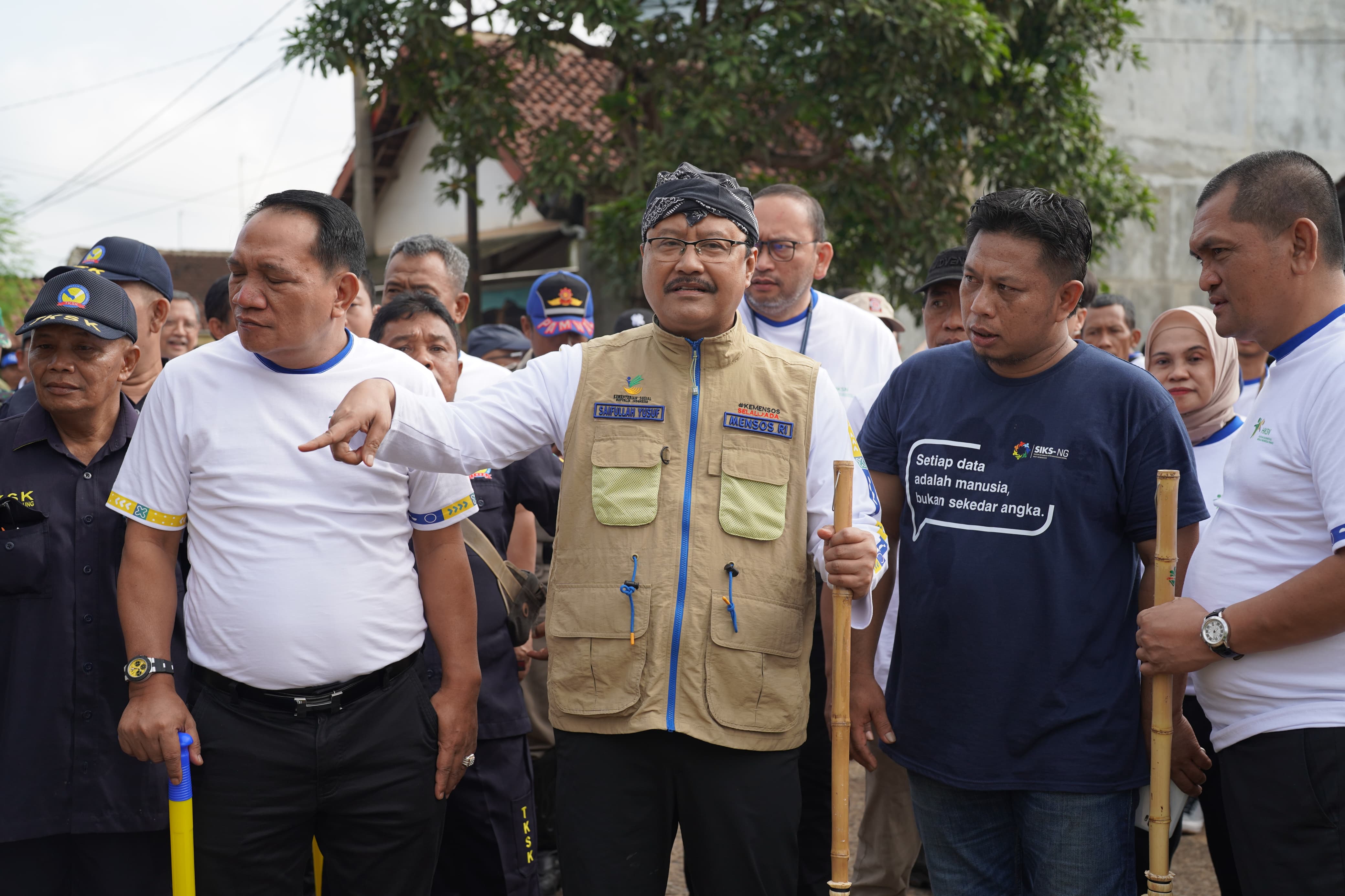 Momen Gus Ipul Pimpin Kerja Bakti Serentak Nasional dalam peringatan HKSN 2024 di Lampung