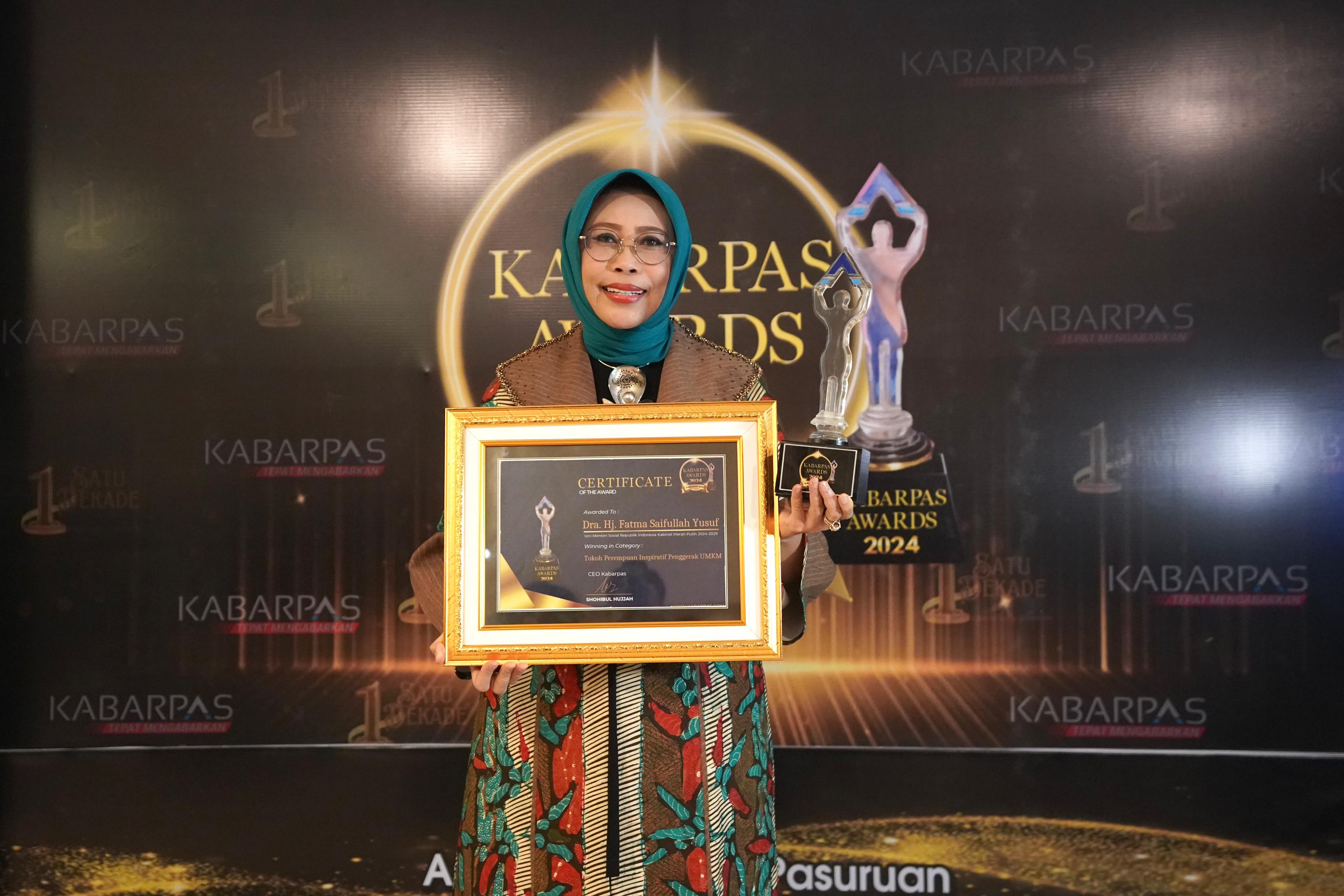 Fatma Saifullah Yusuf Receives Award as MSME Motivator