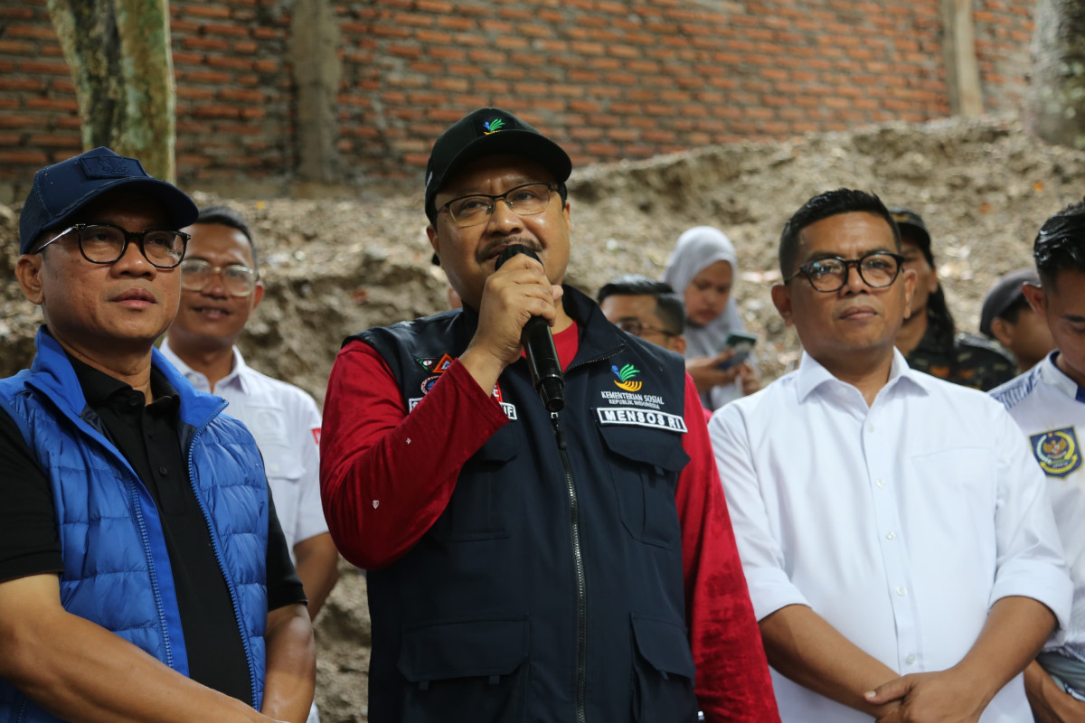 Gus Ipul Initiates Solidarity in Talaga Village