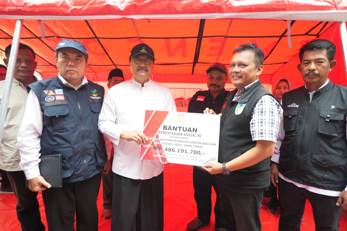 Gus Ipul Inaugurates the 730th Social Granary in Kediri Regency