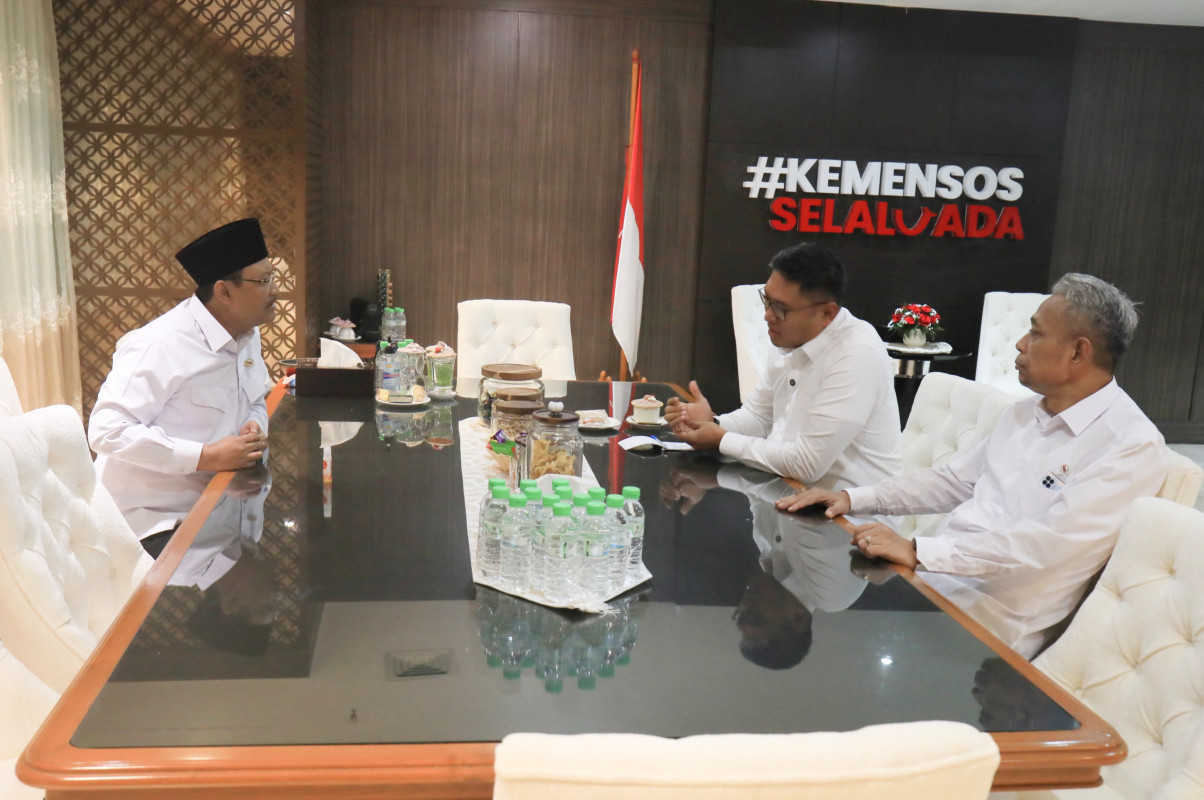 Sukseskan Program Prabowo, Mensos Ajak Wamentan Sinergi Berantas Kemiskinan