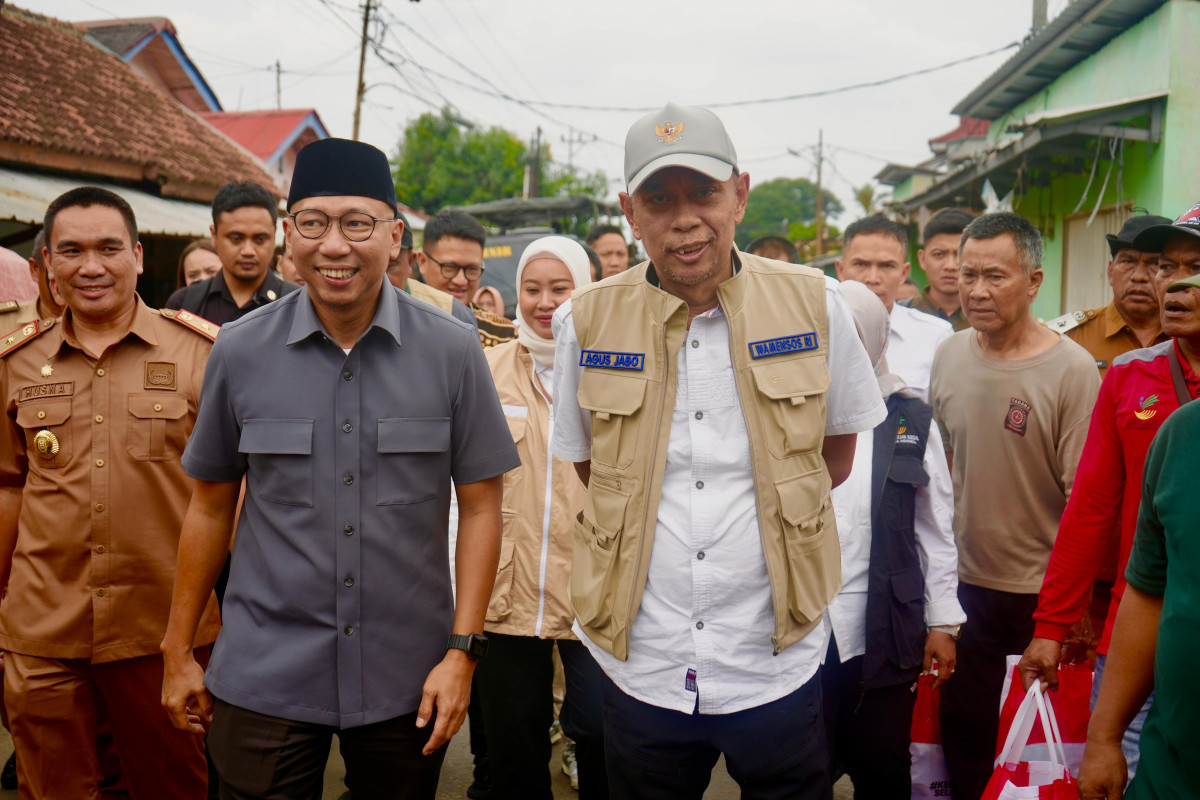 Tinjau Banjir Lampung, Wamensos: Pemerintah Hadir