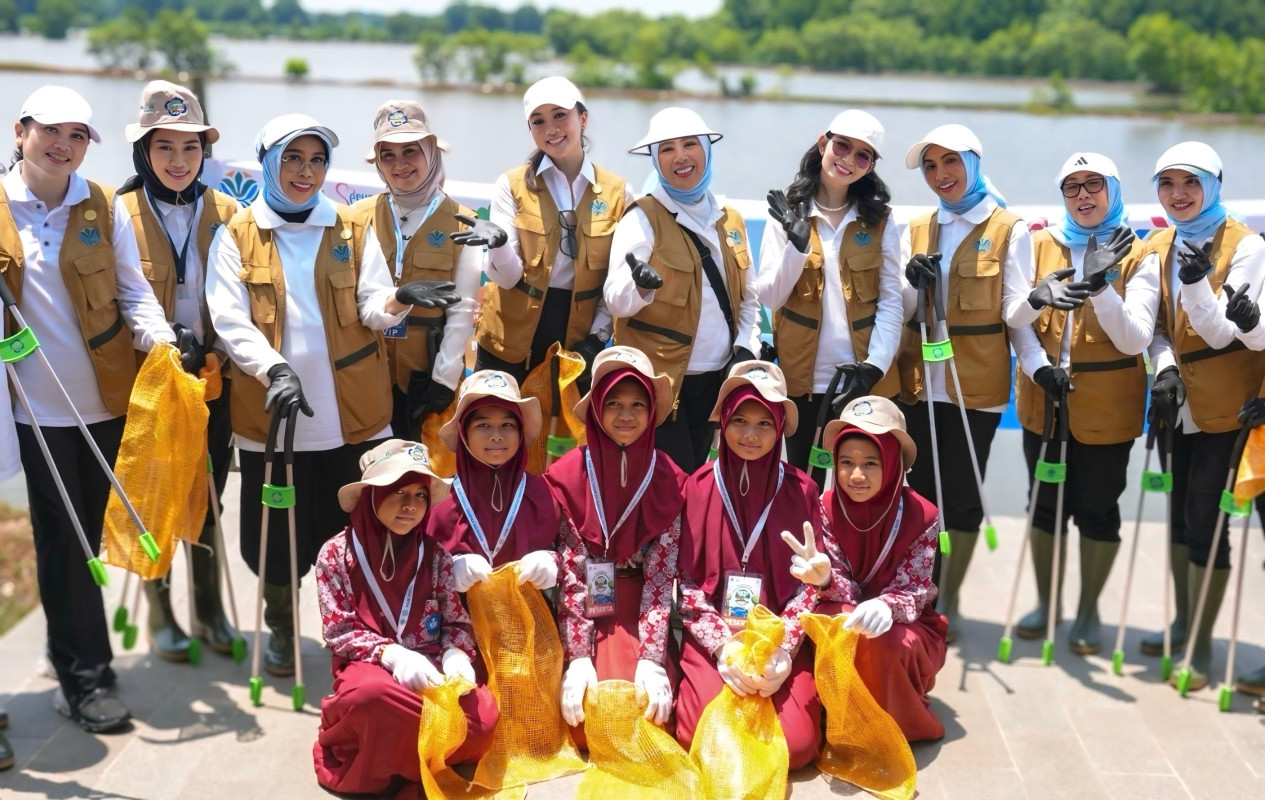 Istri Mensos Gus Ipul Dukung Pemberdayaan Komunitas Mangrove