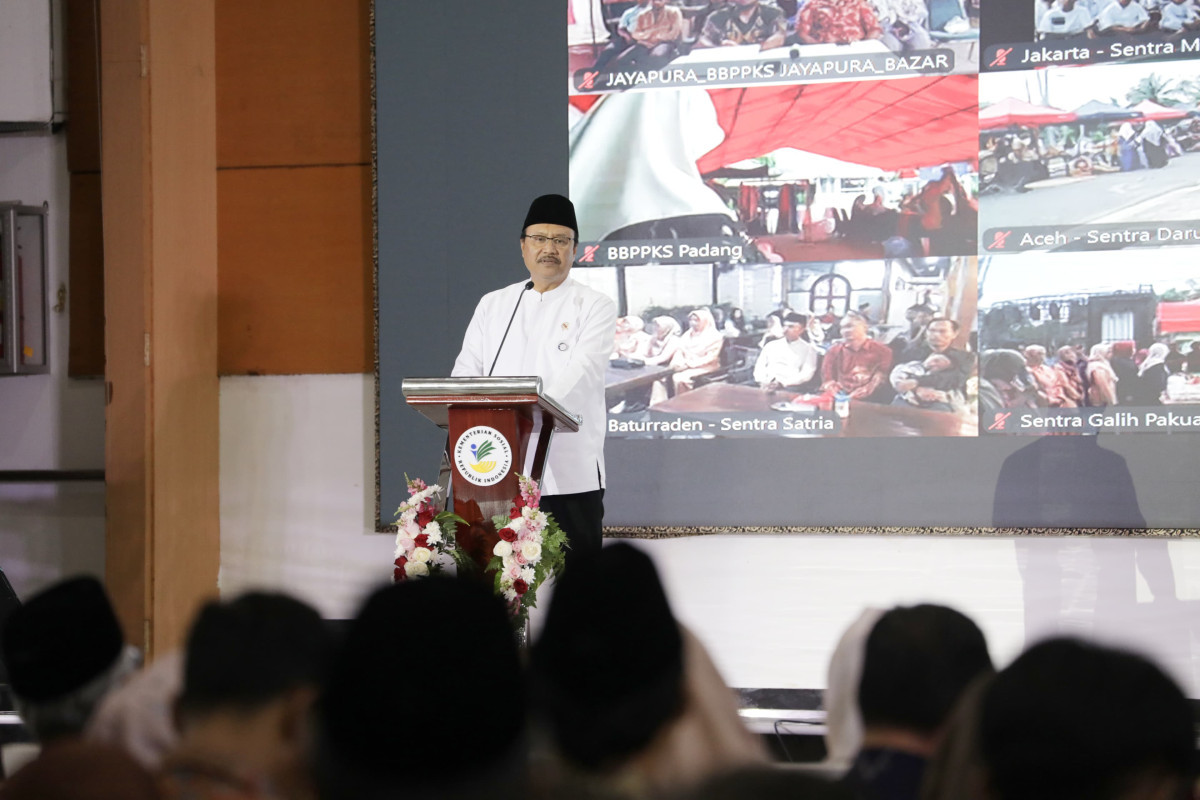 Bukber Bersama Pegawai, Gus Ipul Serukan Tingkatkan Solidaritas dan Kepedulian ke Sesama